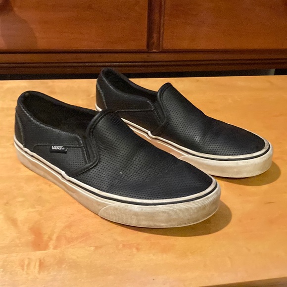 Leather vans size 7 Clearance